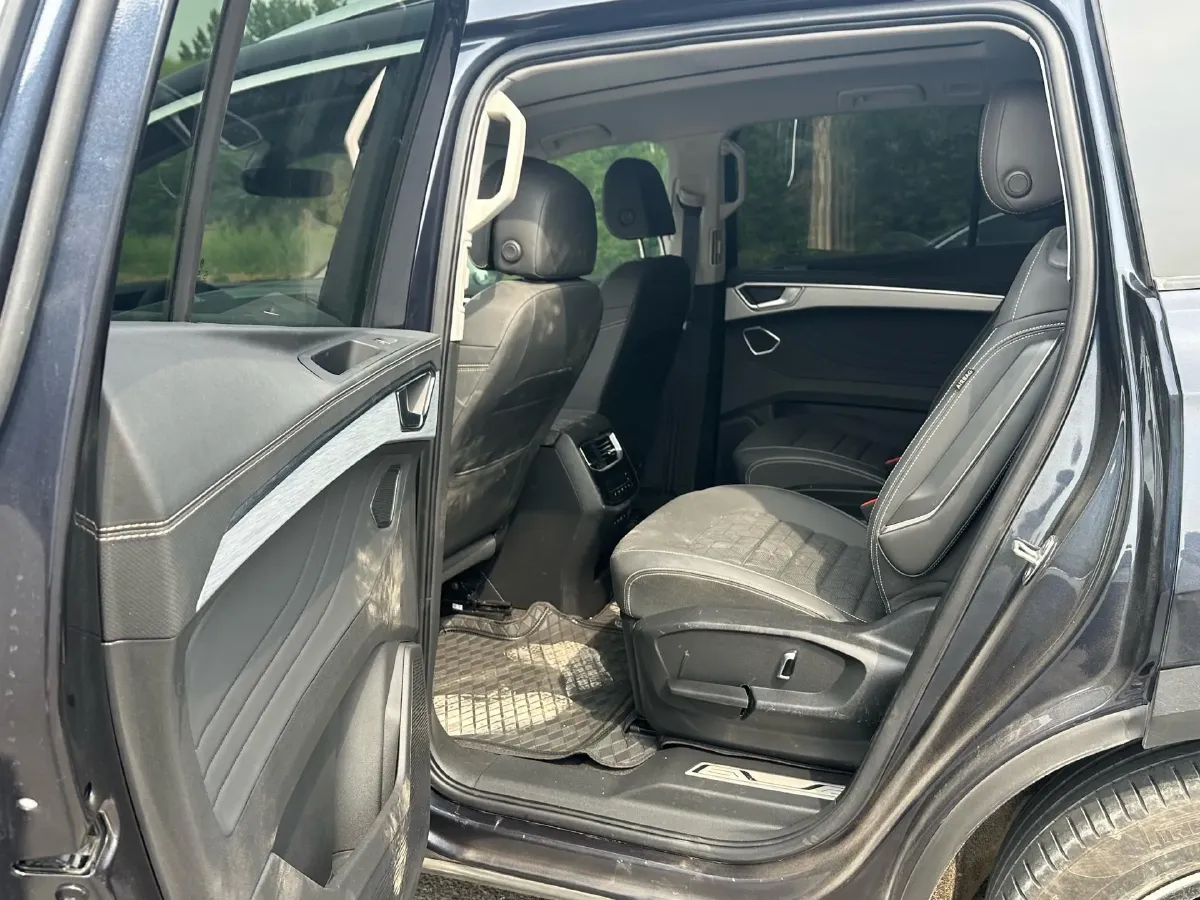 2023 Volkswagen Talagon 2.0T 220HP L4 7DCT,autocango,china used car exporter,china ev exporter,chinese used car exporter,chinese used ev exporter