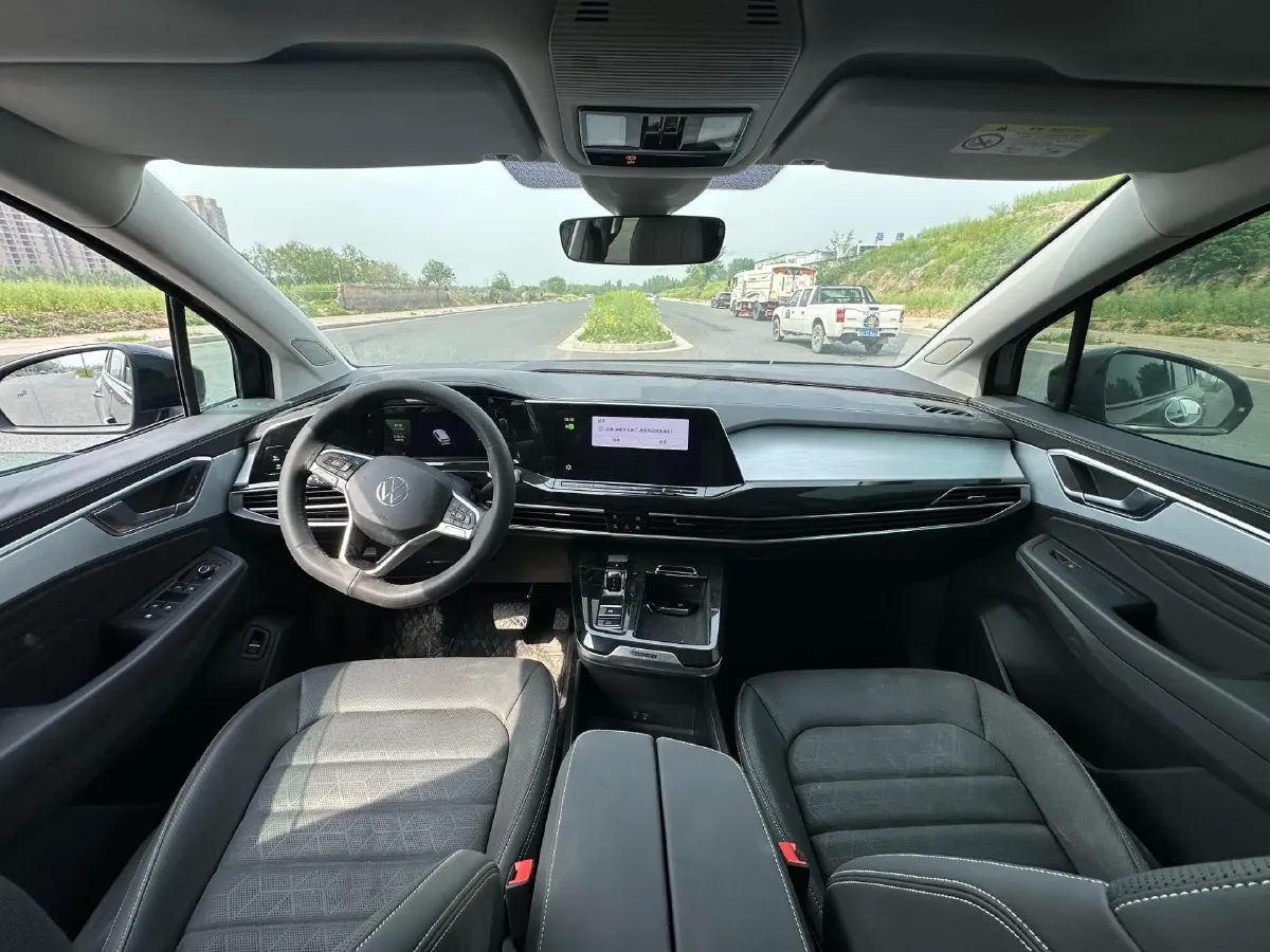 2023 Volkswagen Talagon 2.0T 220HP L4 7DCT,autocango,china used car exporter,china ev exporter,chinese used car exporter,chinese used ev exporter