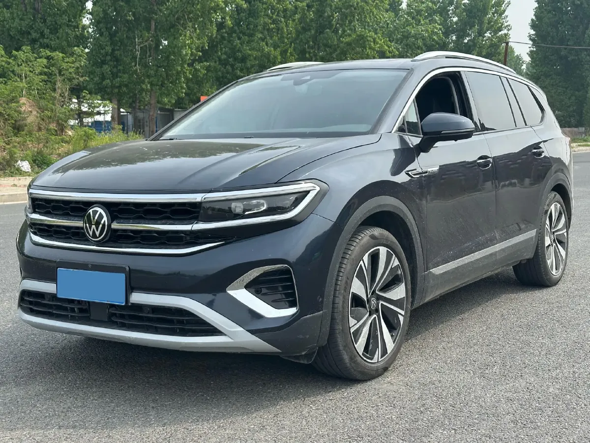 2023 Volkswagen Talagon 2.0T 220HP L4 7DCT,autocango,china used car exporter,china ev exporter,chinese used car exporter,chinese used ev exporter