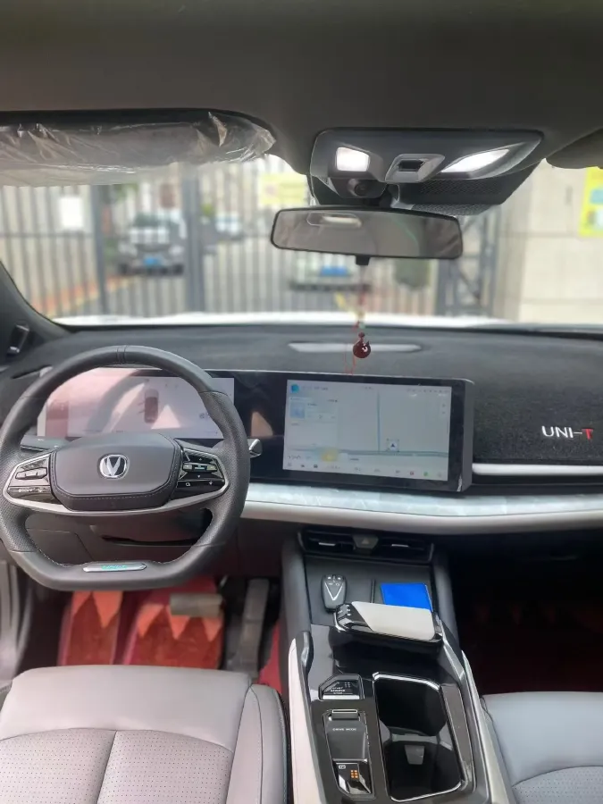 2023 ChangAn UNI-T 1.5T 188HP L4 7DCT,autocango,china used car exporter,china ev exporter,chinese used car exporter,chinese used ev exporter