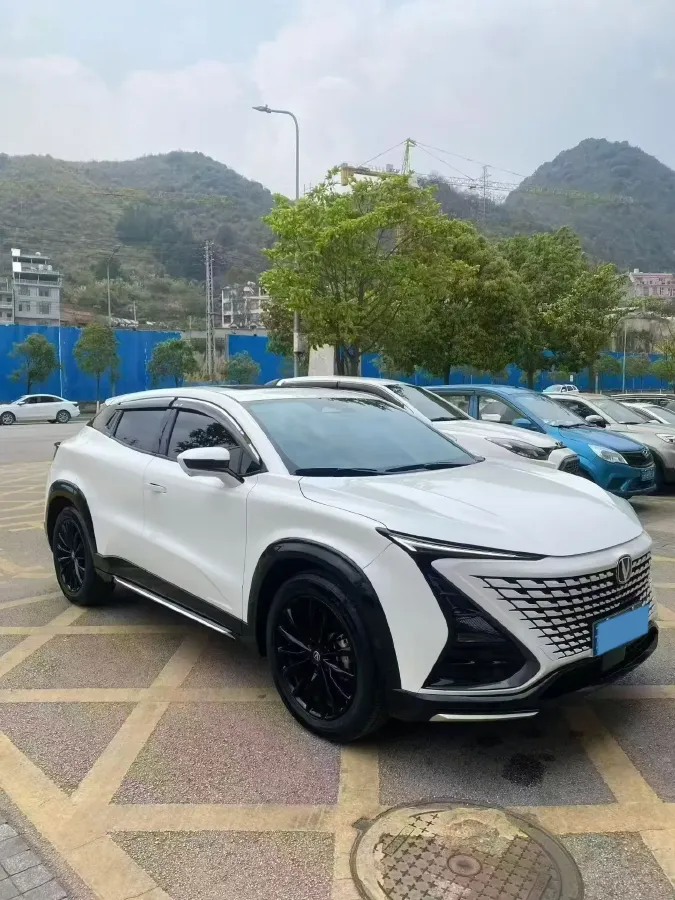2023 ChangAn UNI-T 1.5T 188HP L4 7DCT,autocango,china used car exporter,china ev exporter,chinese used car exporter,chinese used ev exporter