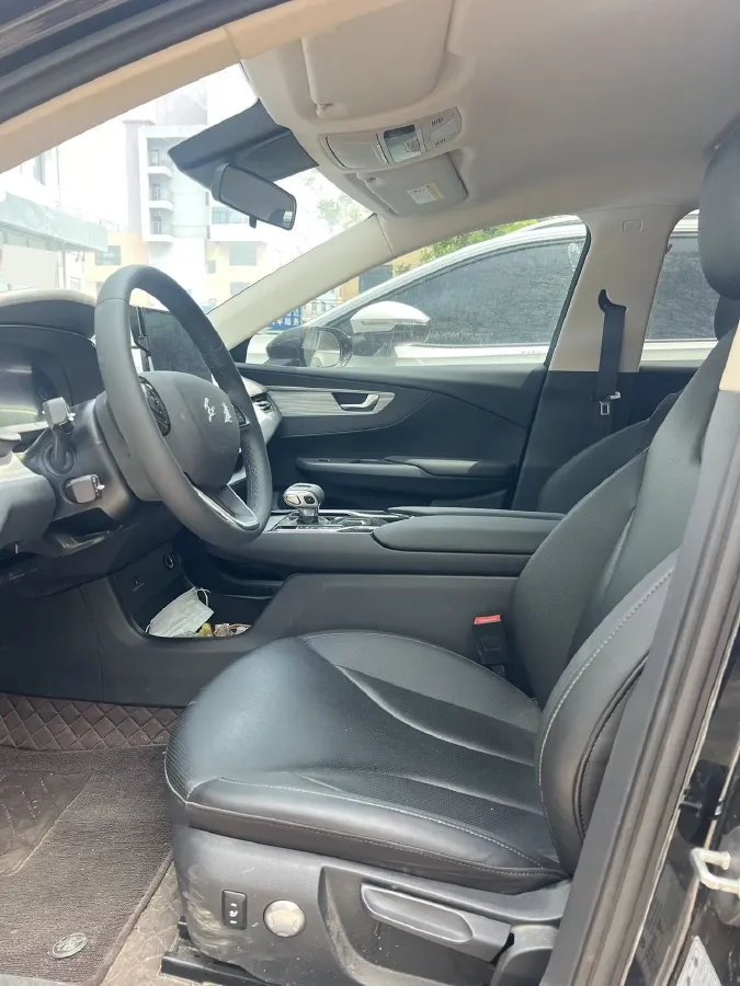 2024 HongQi E-QM5 BEV 60KWH,autocango,china used car exporter,china ev exporter,chinese used car exporter,chinese used ev exporter