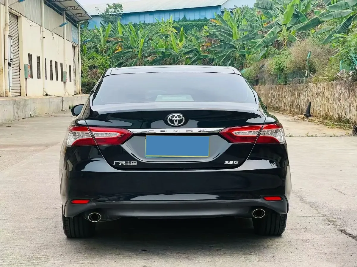 2021 Toyota Camry 2.5L 209HP L4 8AT,autocango,china used car exporter,china ev exporter,chinese used car exporter,chinese used ev exporter