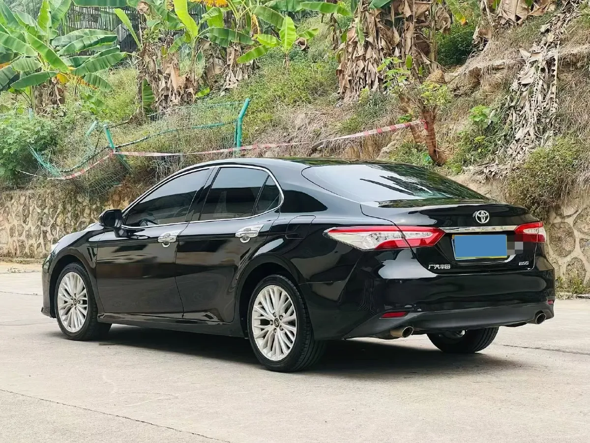 2021 Toyota Camry 2.5L 209HP L4 8AT,autocango,china used car exporter,china ev exporter,chinese used car exporter,chinese used ev exporter