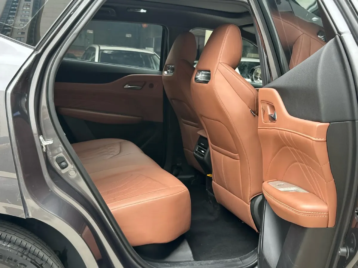 2024 ChangAn UNI-Z 1.5L 98HP L4 E-CVT PHEV 18.4KWH,autocango,china used car exporter,china ev exporter,chinese used car exporter,chinese used ev exporter