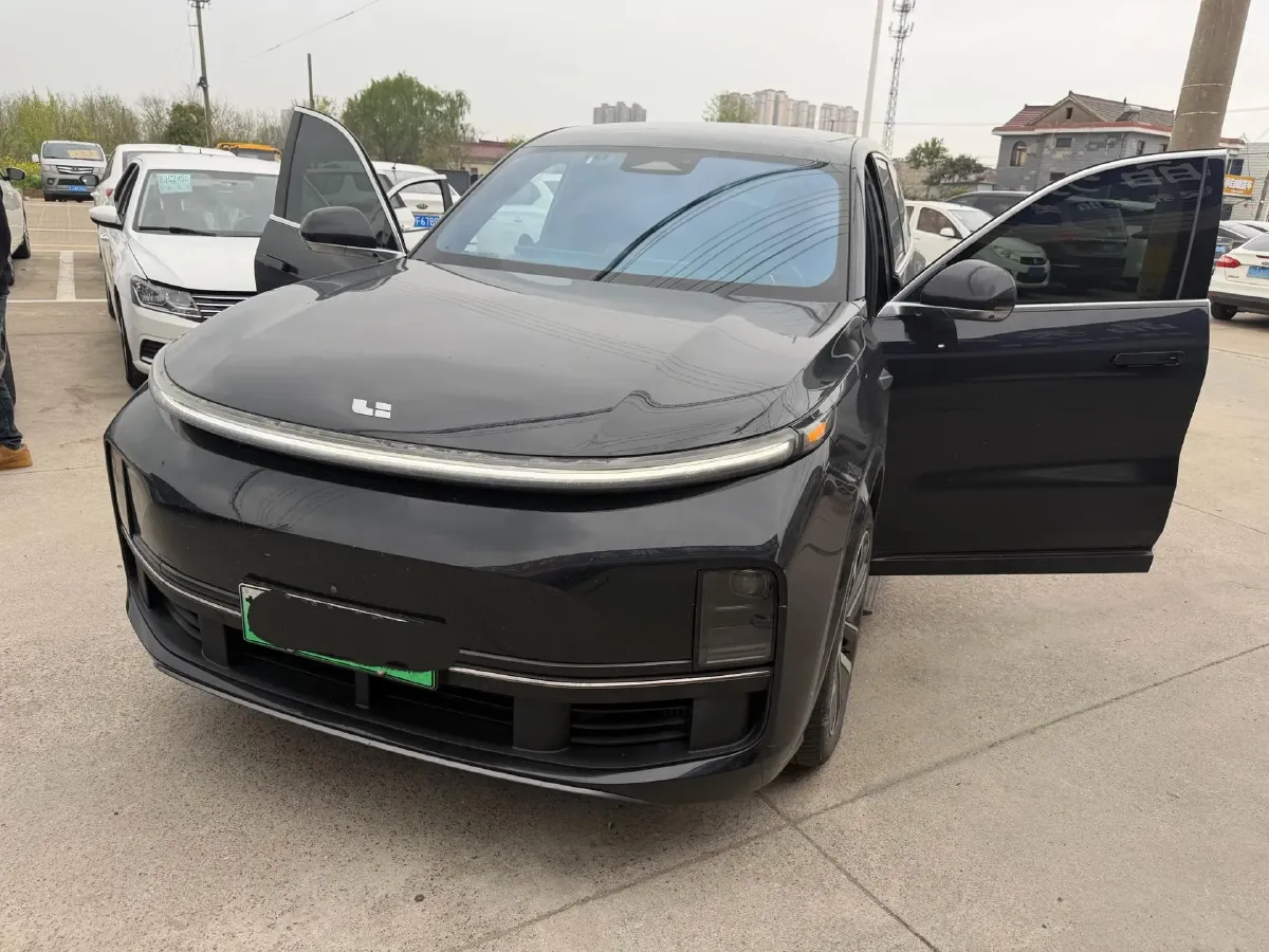 2023 Li L9 Range Extended 154HP REEV 42.6KWH,autocango,china used car exporter,china ev exporter,chinese used car exporter,chinese used ev exporter