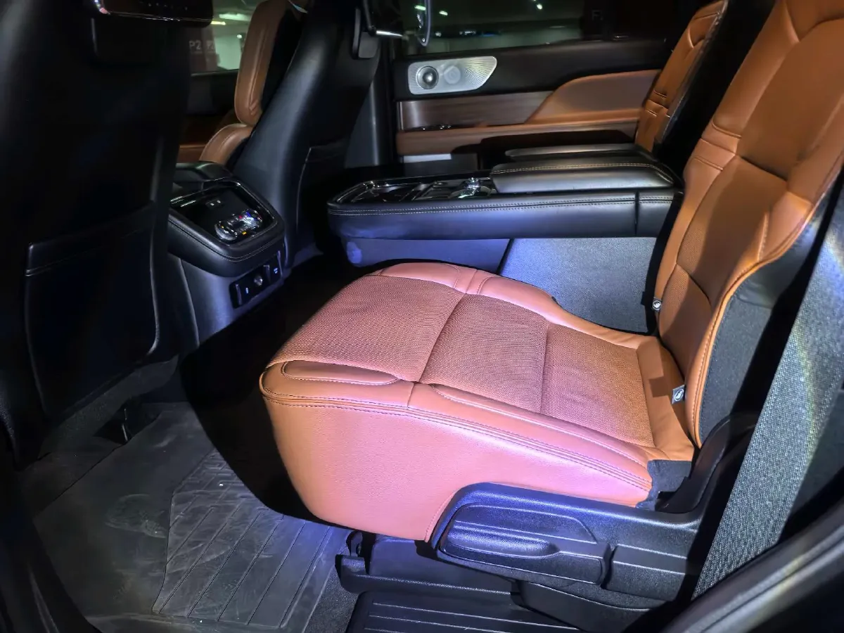 2018 Lincoln Navigator 3.5T 415HP V6 10AT,autocango,china used car exporter,china ev exporter,chinese used car exporter,chinese used ev exporter