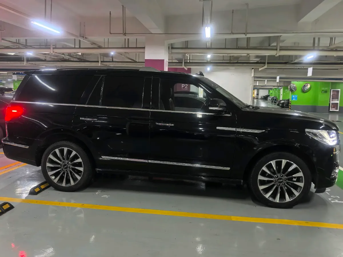 2018 Lincoln Navigator 3.5T 415HP V6 10AT,autocango,china used car exporter,china ev exporter,chinese used car exporter,chinese used ev exporter