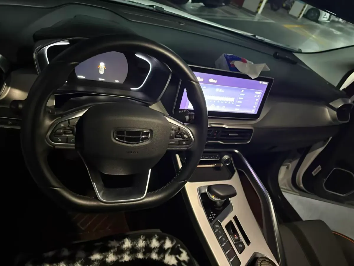 2023 Geely Coolray 1.5T 181HP L4 7DCT,autocango,china used car exporter,china ev exporter,chinese used car exporter,chinese used ev exporter