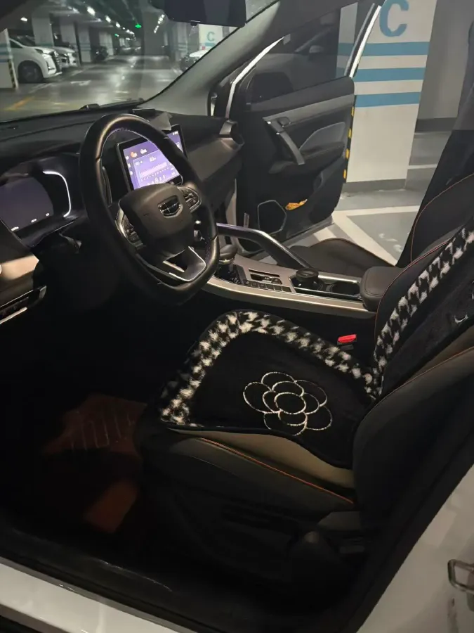 2023 Geely Coolray 1.5T 181HP L4 7DCT,autocango,china used car exporter,china ev exporter,chinese used car exporter,chinese used ev exporter