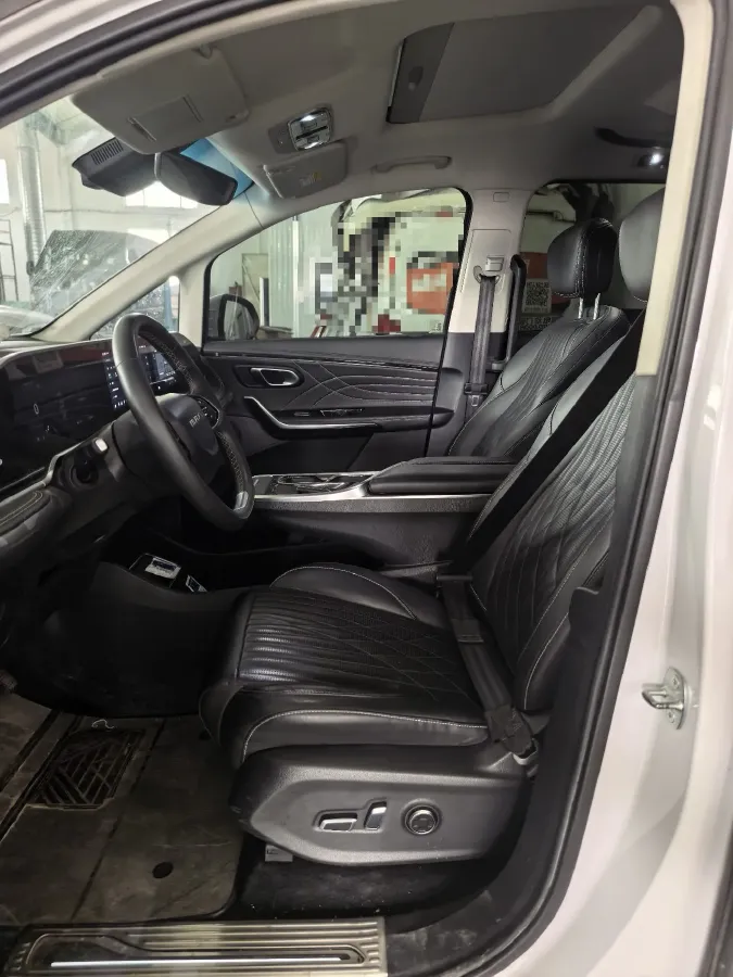 2022 MAXUS G90 2.0T 234HP L4 8AT,autocango,china used car exporter,china ev exporter,chinese used car exporter,chinese used ev exporter