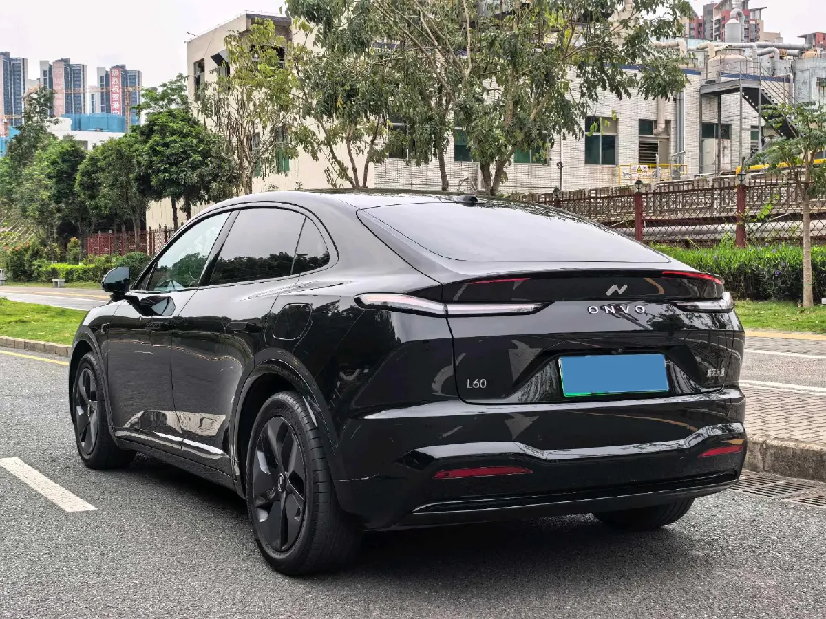 2024 IM L6 BEV 75KWH,autocango,china used car exporter,china ev exporter,chinese used car exporter,chinese used ev exporter