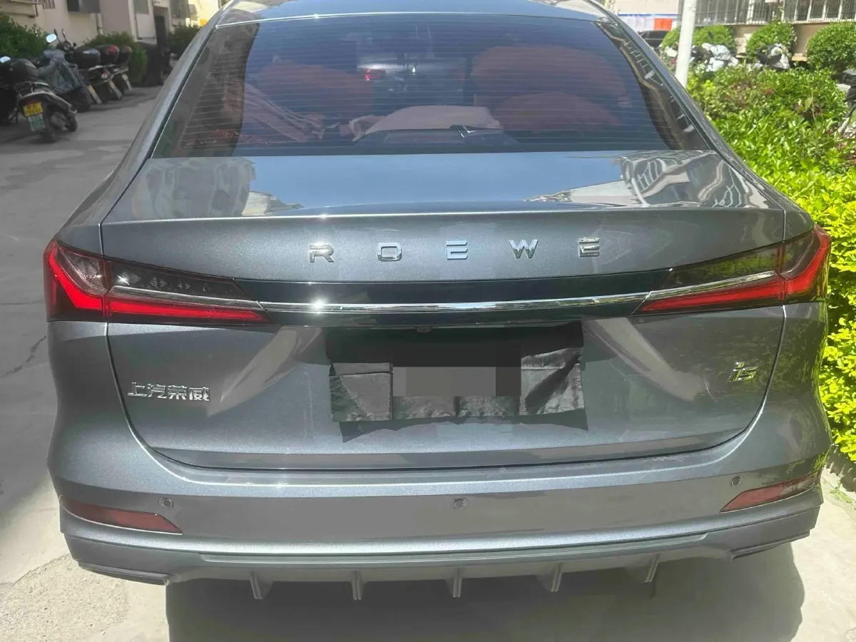 2023 Roewe i5 1.5L 129HP L4 5MT,autocango,china used car exporter,china ev exporter,chinese used car exporter,chinese used ev exporter