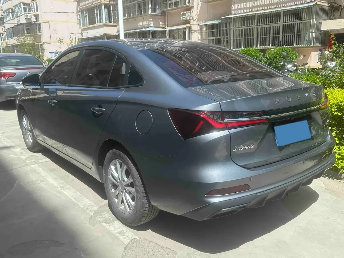 2023 Roewe i5 1.5L 129HP L4 5MT,autocango,china used car exporter,china ev exporter,chinese used car exporter,chinese used ev exporter