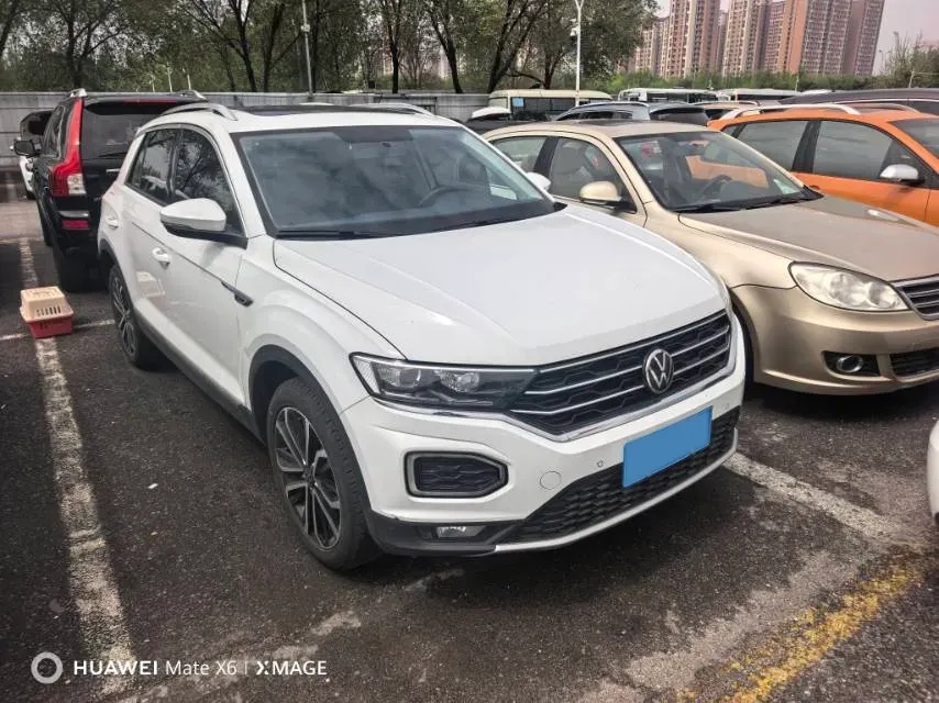 2022 Volkswagen T-Roc 1.4T 150HP L4 7DCT,autocango,china used car exporter,china ev exporter,chinese used car exporter,chinese used ev exporter