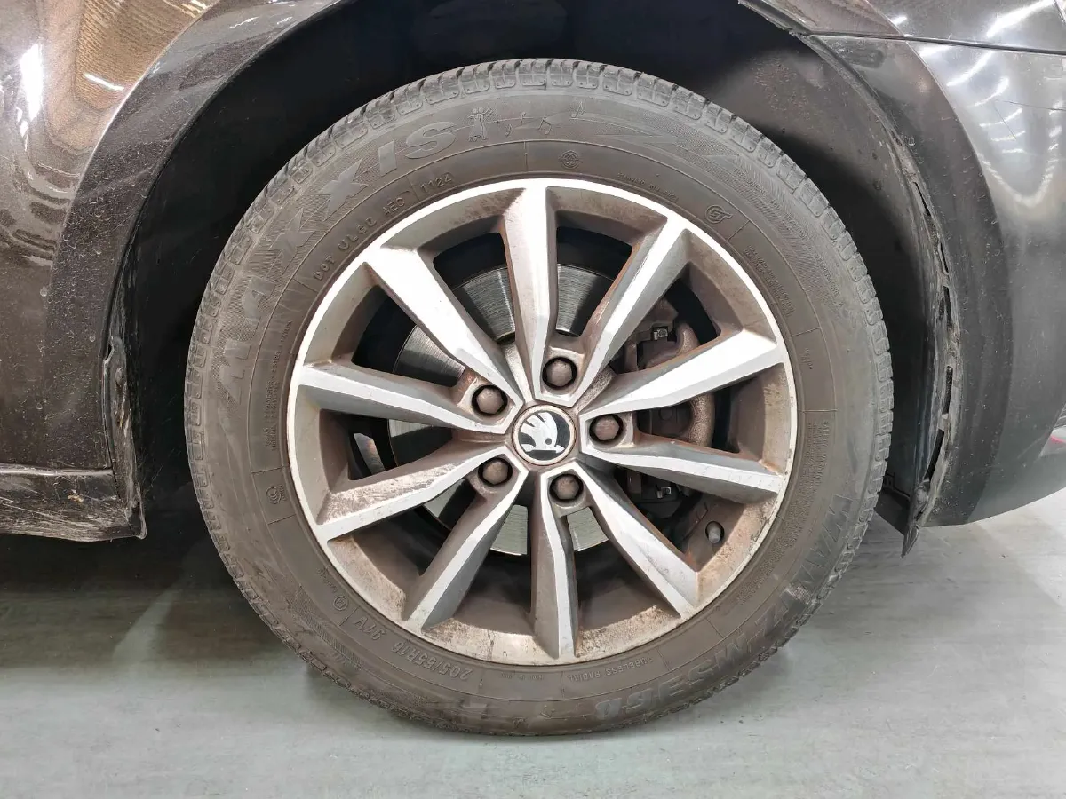 2019 Skoda Octavia 1.5L 116HP L4 6AT,autocango,china used car exporter,china ev exporter,chinese used car exporter,chinese used ev exporter