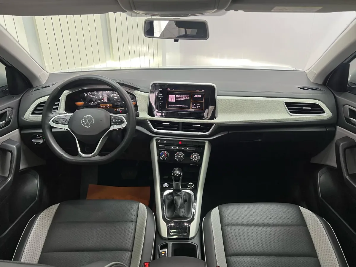 2023 Volkswagen T-Roc 1.4T 150HP L4 7DCT,autocango,china used car exporter,china ev exporter,chinese used car exporter,chinese used ev exporter