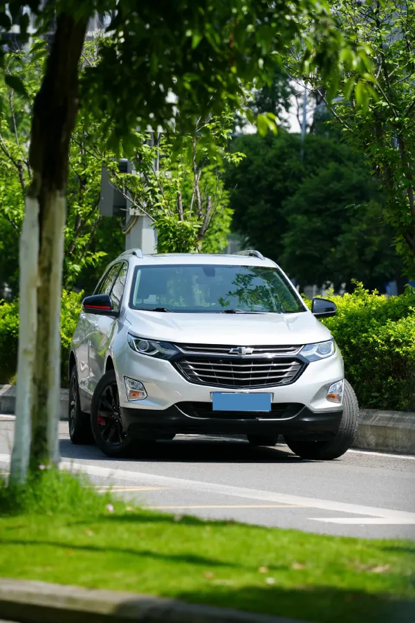 2019 Chevrolet Equinox 2.0T 260HP L4 9AT,autocango,china used car exporter,china ev exporter,chinese used car exporter,chinese used ev exporter