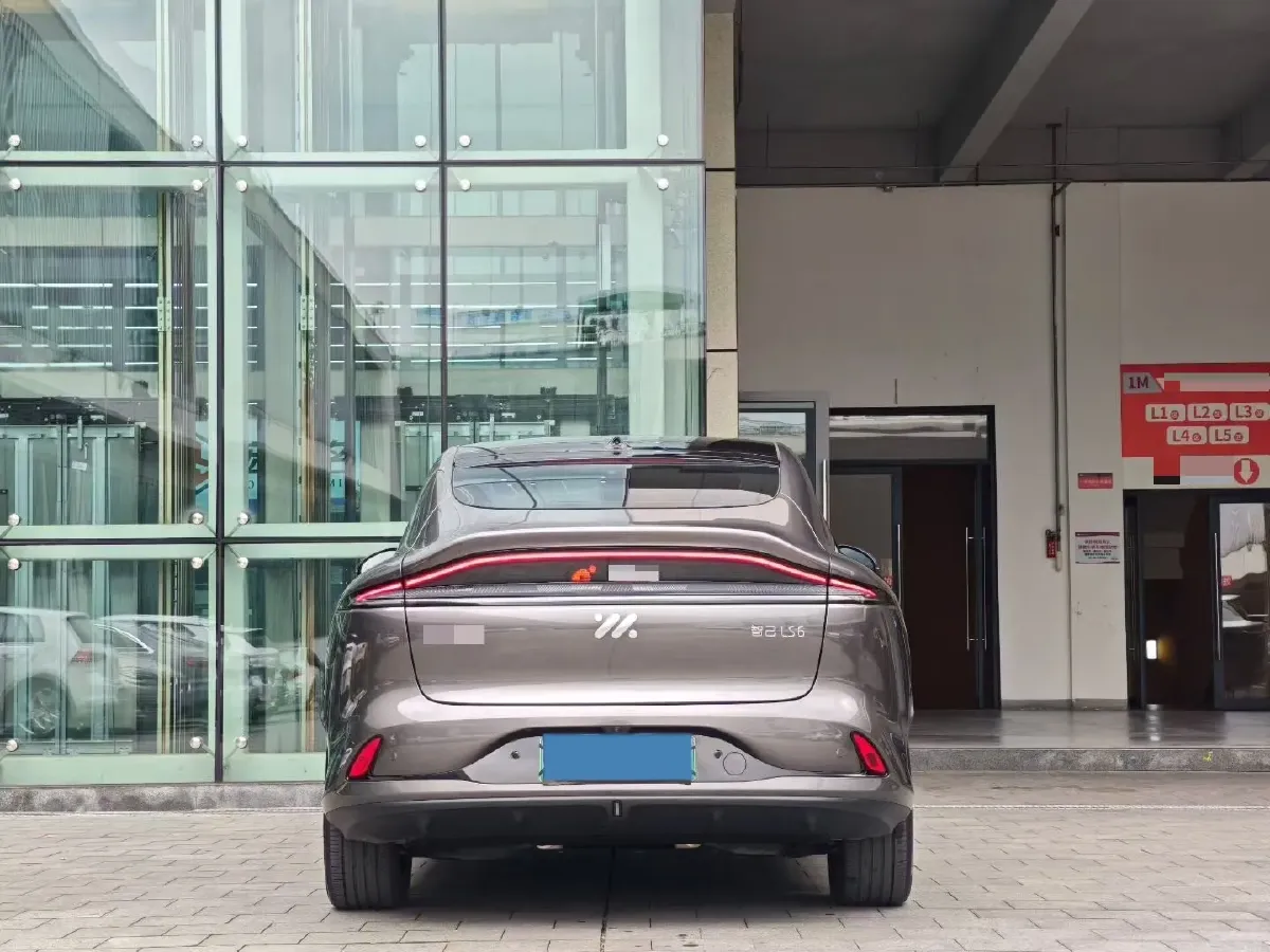 2025 IM LS6 BEV 75KWH,autocango,china used car exporter,china ev exporter,chinese used car exporter,chinese used ev exporter