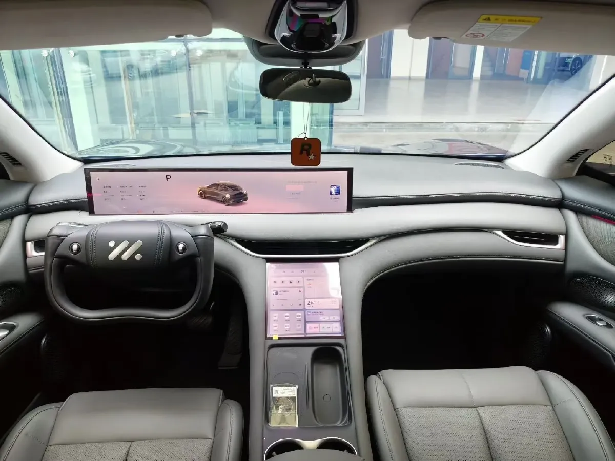 2025 IM LS6 BEV 75KWH,autocango,china used car exporter,china ev exporter,chinese used car exporter,chinese used ev exporter