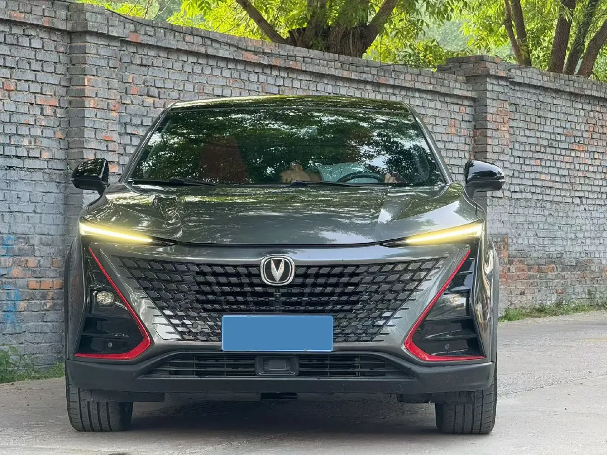 2020 ChangAn UNI-T 1.5T 180HP L4 7DCT,autocango,china used car exporter,china ev exporter,chinese used car exporter,chinese used ev exporter