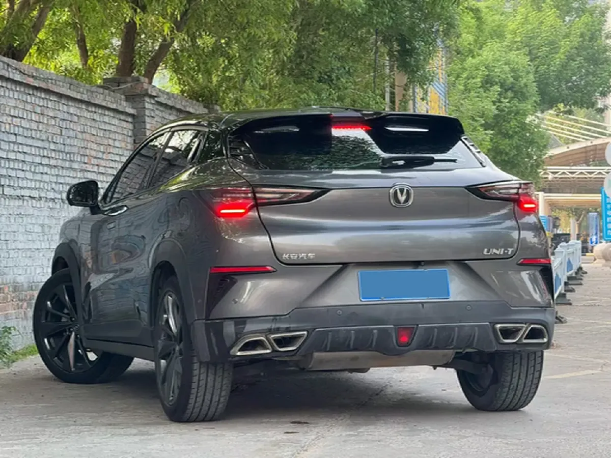 2020 ChangAn UNI-T 1.5T 180HP L4 7DCT,autocango,china used car exporter,china ev exporter,chinese used car exporter,chinese used ev exporter