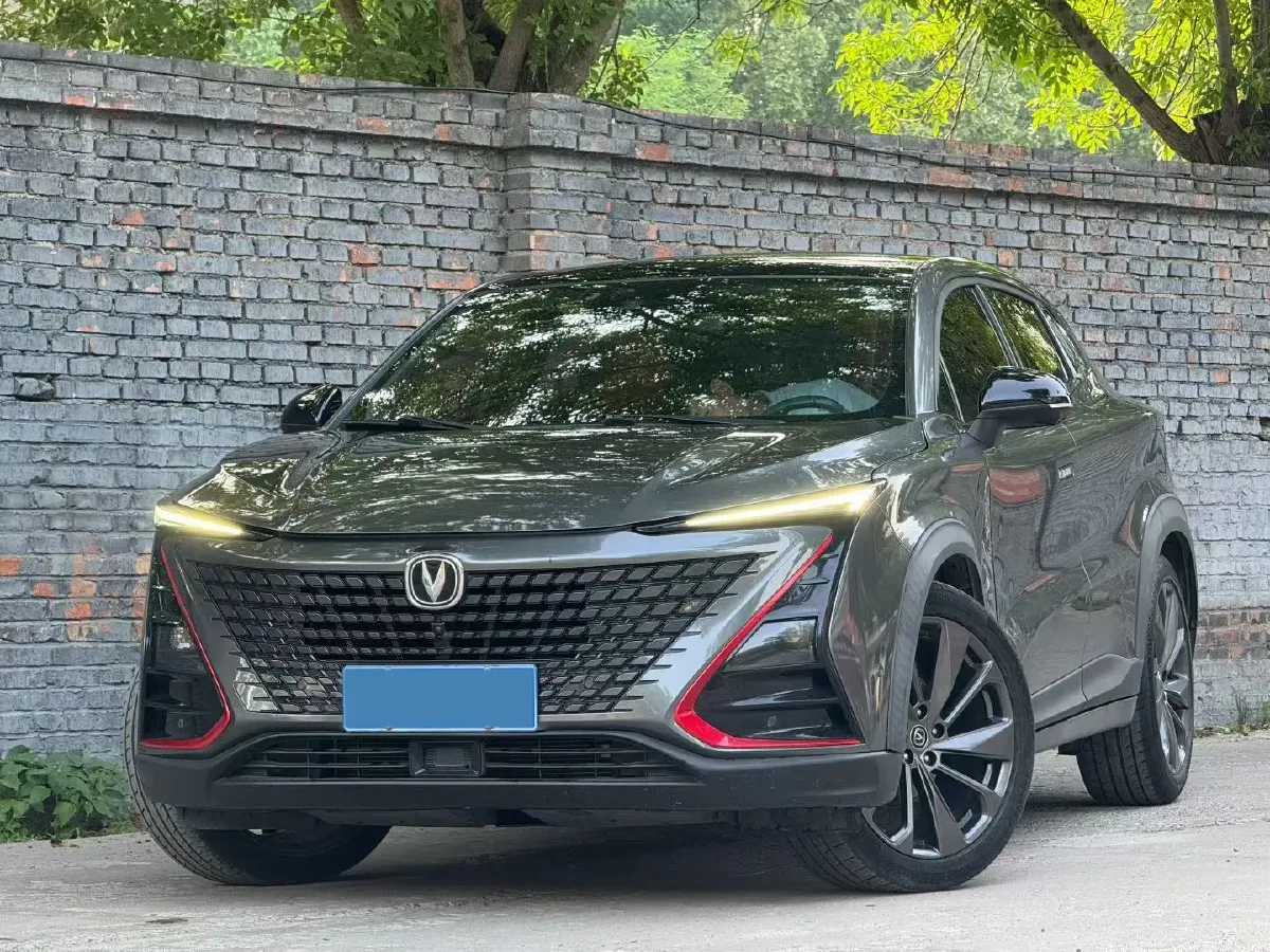 2020 ChangAn UNI-T 1.5T 180HP L4 7DCT,autocango,china used car exporter,china ev exporter,chinese used car exporter,chinese used ev exporter
