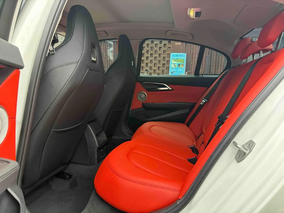 2023 BMW 1 Series 2.0T 178HP L4 7DCT,autocango,china used car exporter,china ev exporter,chinese used car exporter,chinese used ev exporter