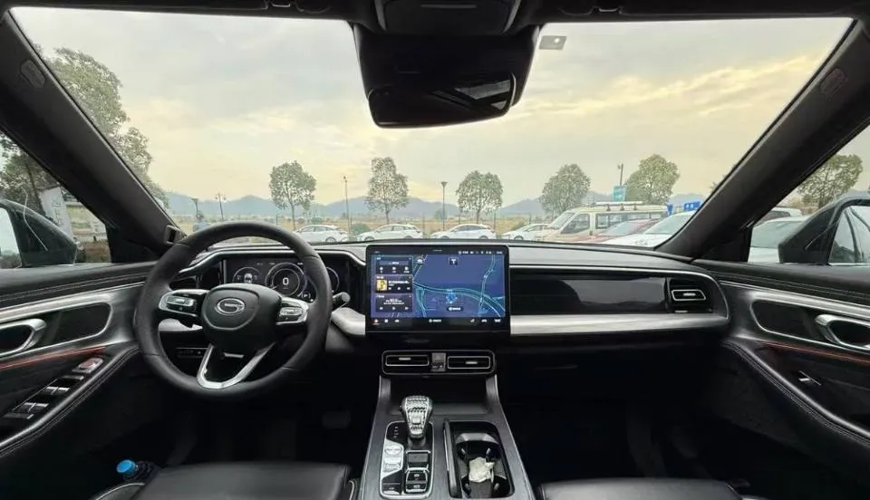 2022 GAC Trumpchi GS8 2.0T 252HP L4 8AT,autocango,china used car exporter,china ev exporter,chinese used car exporter,chinese used ev exporter