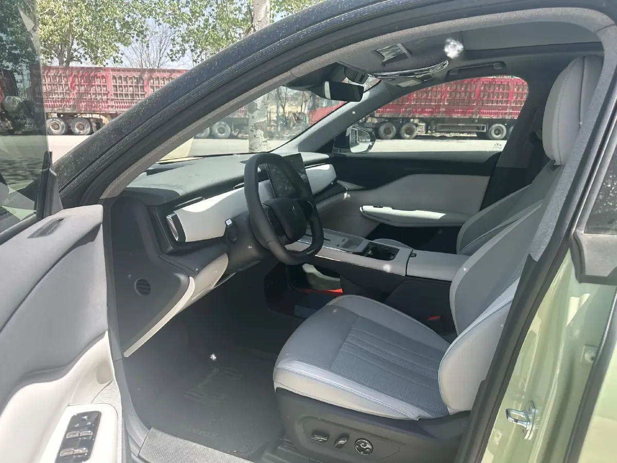 2024 Voyah ZhiYin BEV 77KWH,autocango,china used car exporter,china ev exporter,chinese used car exporter,chinese used ev exporter