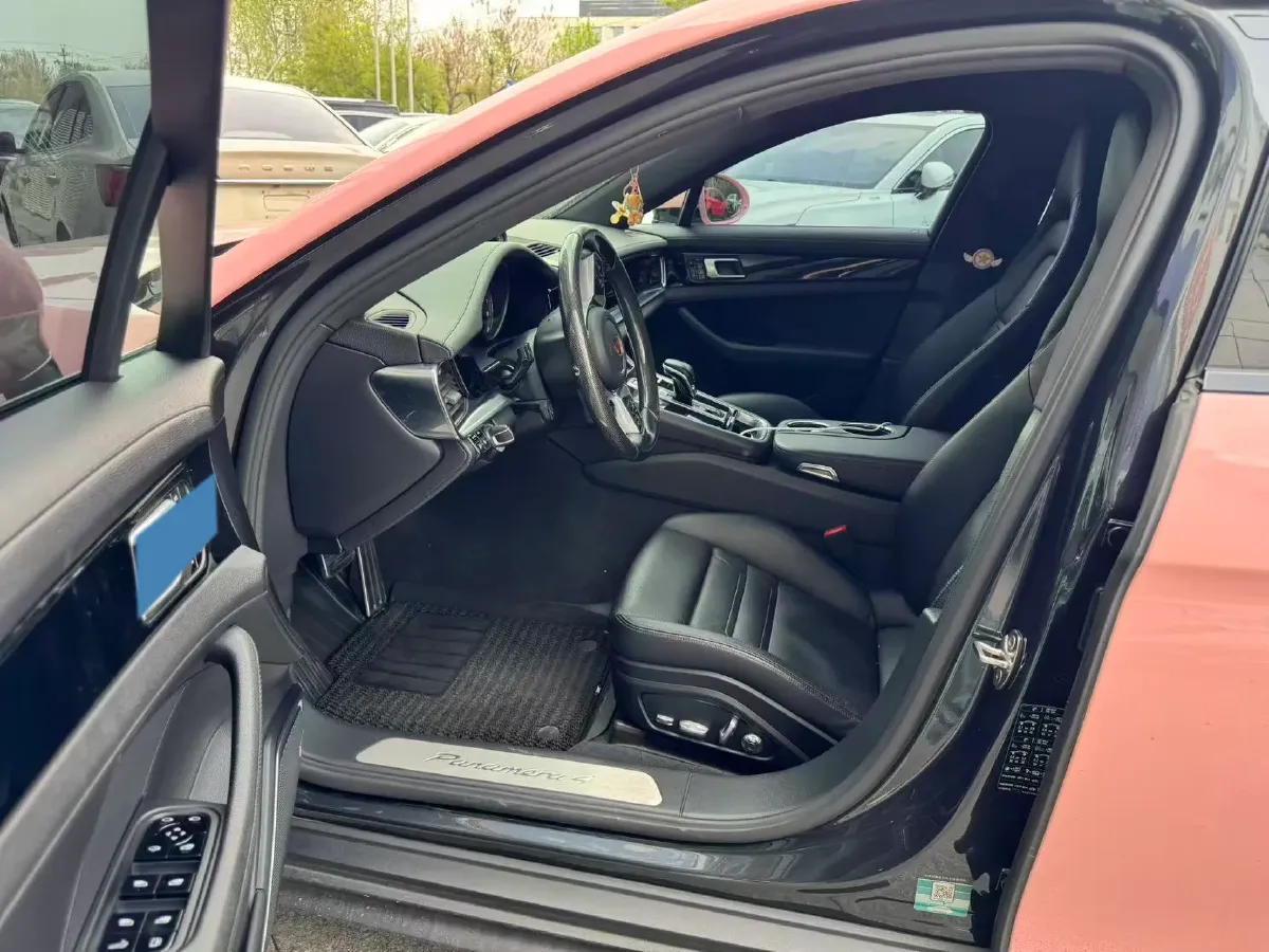 2017 Mercedes-Benz C AMG 4.0T 510HP V8 7AT,autocango,china used car exporter,china ev exporter,chinese used car exporter,chinese used ev exporter