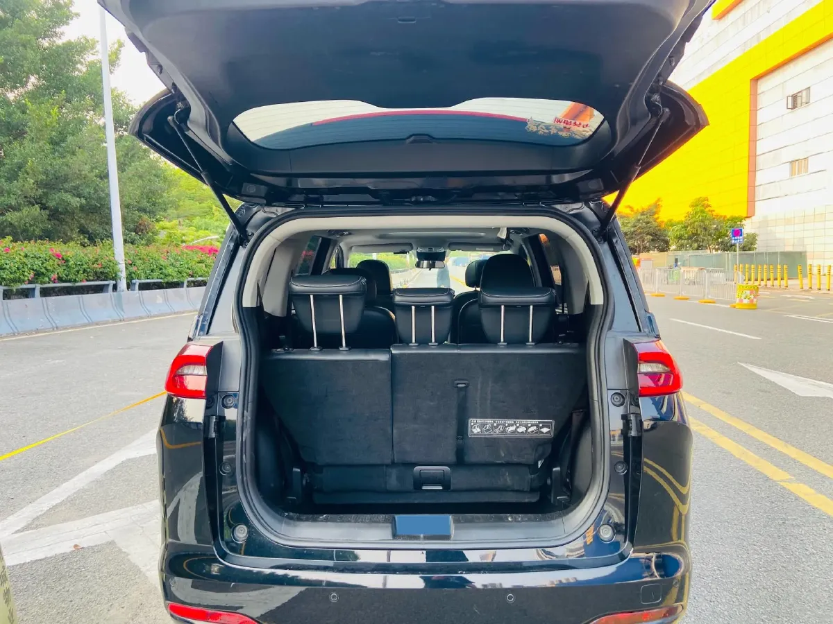 2021 GAC Trumpchi M6 1.5T 169HP L4 7DCT,autocango,china used car exporter,china ev exporter,chinese used car exporter,chinese used ev exporter