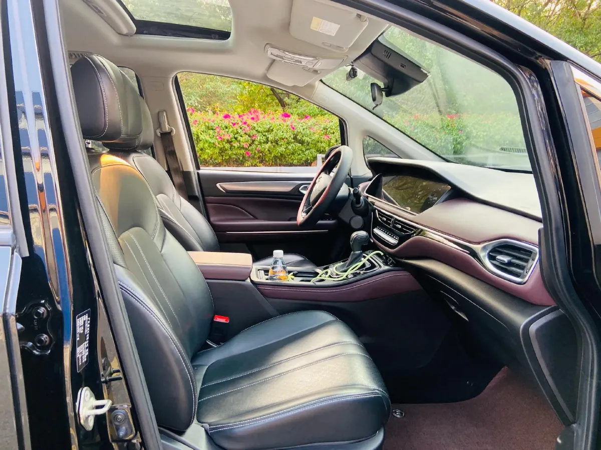 2021 GAC Trumpchi M6 1.5T 169HP L4 7DCT,autocango,china used car exporter,china ev exporter,chinese used car exporter,chinese used ev exporter