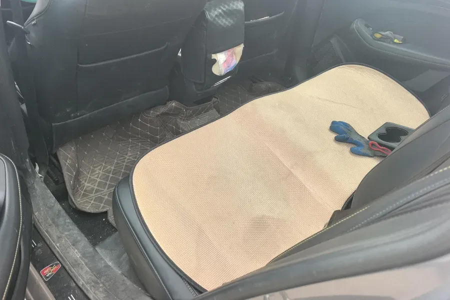 2021 Roewe i5 1.5L 120HP L4 CVT,autocango,china used car exporter,china ev exporter,chinese used car exporter,chinese used ev exporter