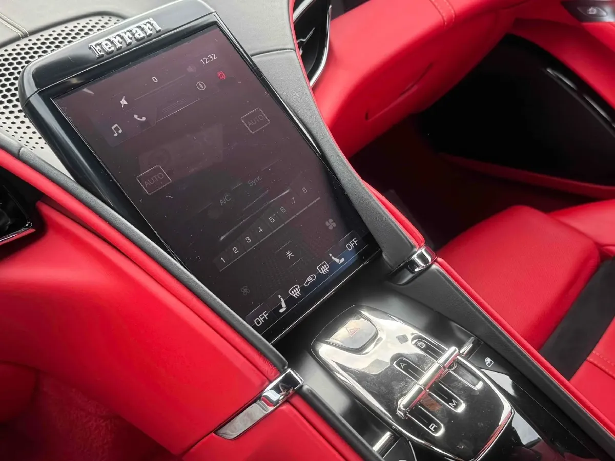 2020 Ferrari Roma 3.9T 620HP V8 8DCT,autocango,china used car exporter,china ev exporter,chinese used car exporter,chinese used ev exporter