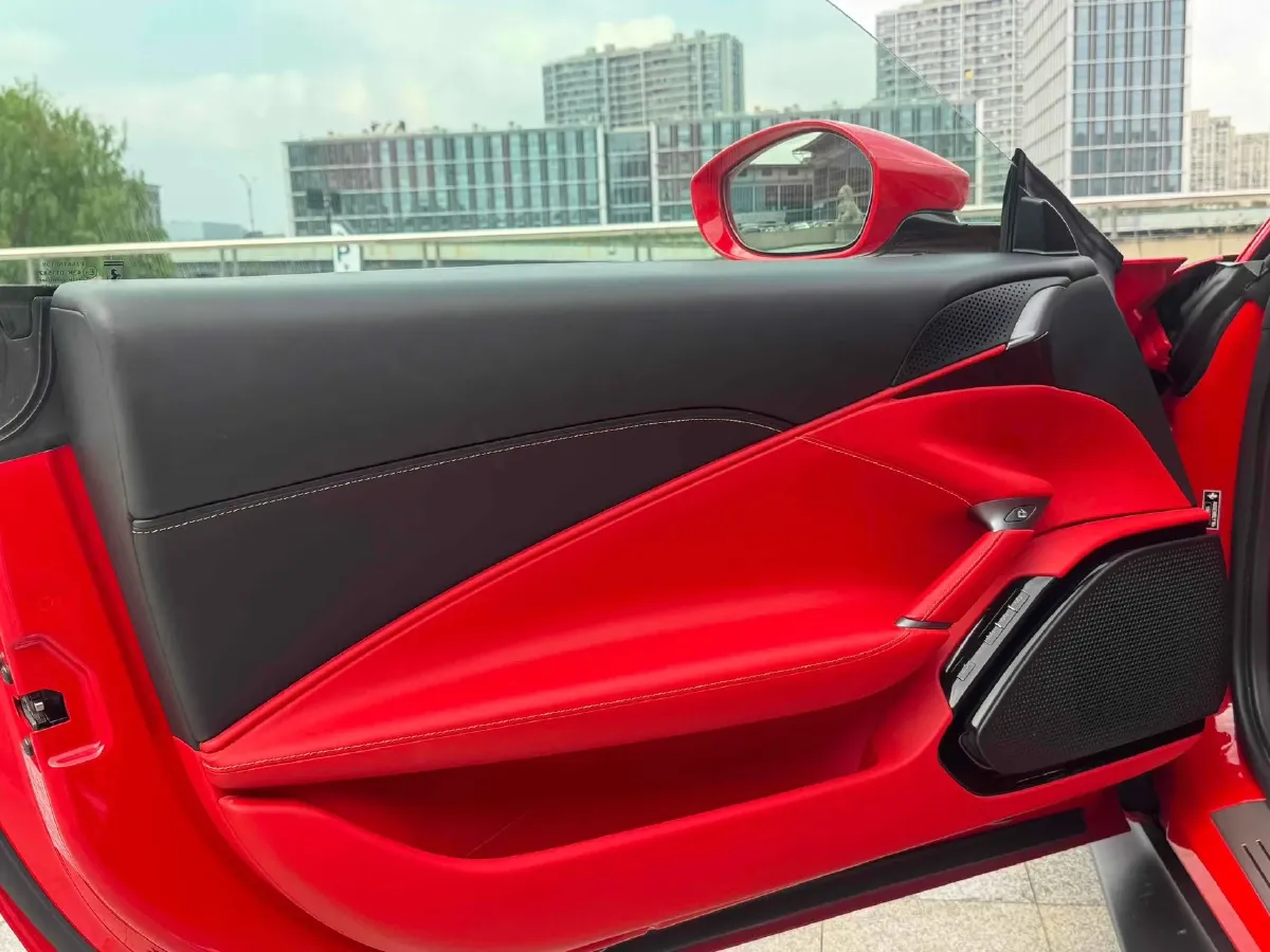 2020 Ferrari Roma 3.9T 620HP V8 8DCT,autocango,china used car exporter,china ev exporter,chinese used car exporter,chinese used ev exporter