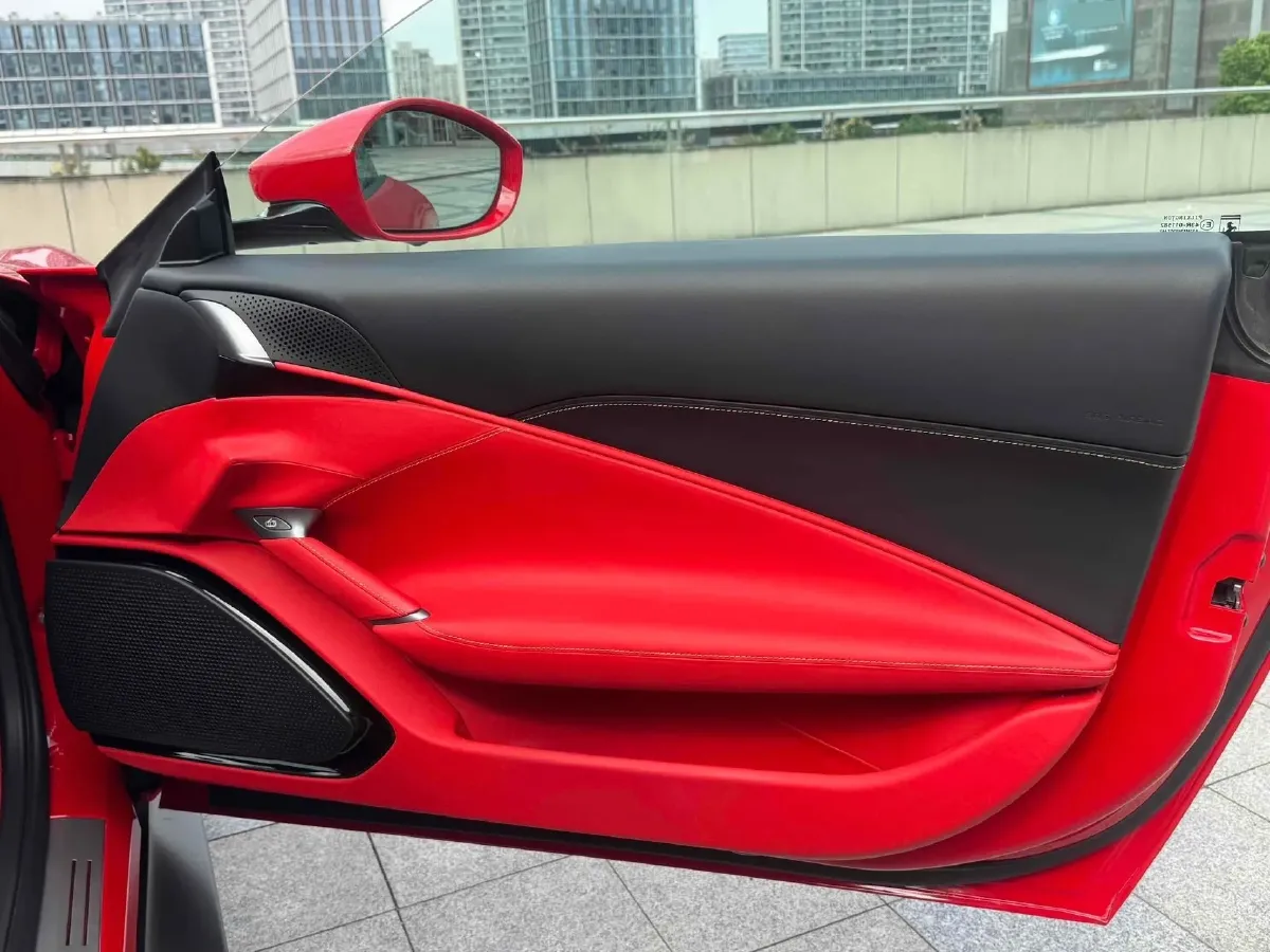 2020 Ferrari Roma 3.9T 620HP V8 8DCT,autocango,china used car exporter,china ev exporter,chinese used car exporter,chinese used ev exporter