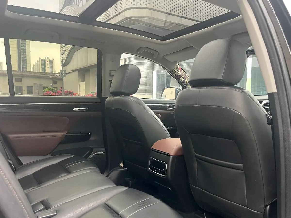 2017 GAC Trumpchi GS8 2.0T 201HP L4 6AT,autocango,china used car exporter,china ev exporter,chinese used car exporter,chinese used ev exporter