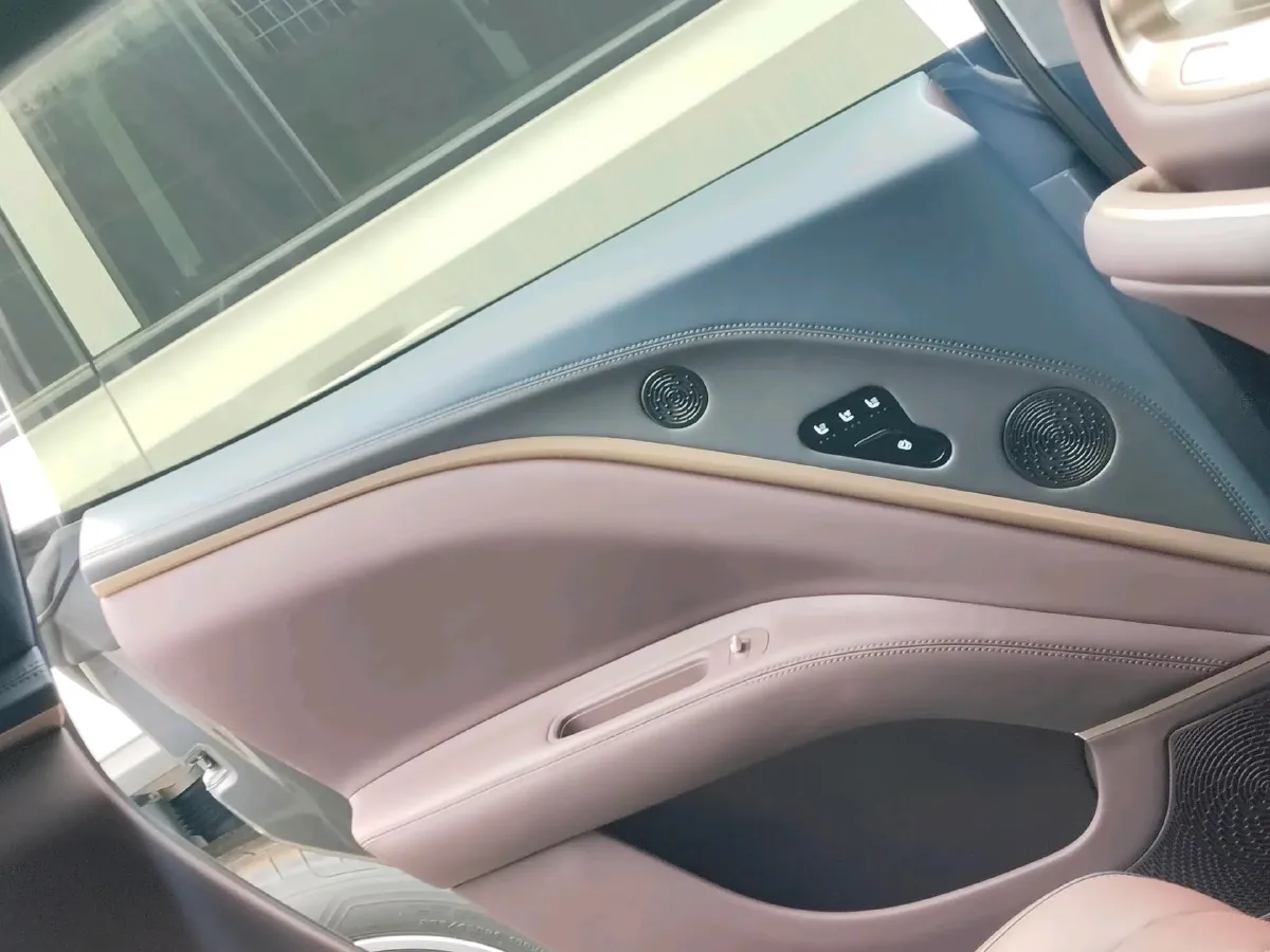 2025 Avatr 11 BEV,autocango,china used car exporter,china ev exporter,chinese used car exporter,chinese used ev exporter