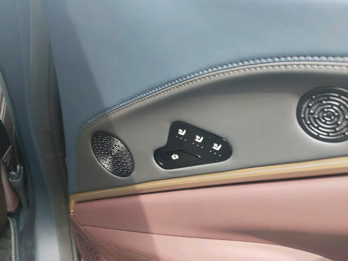 2025 Avatr 11 BEV,autocango,china used car exporter,china ev exporter,chinese used car exporter,chinese used ev exporter