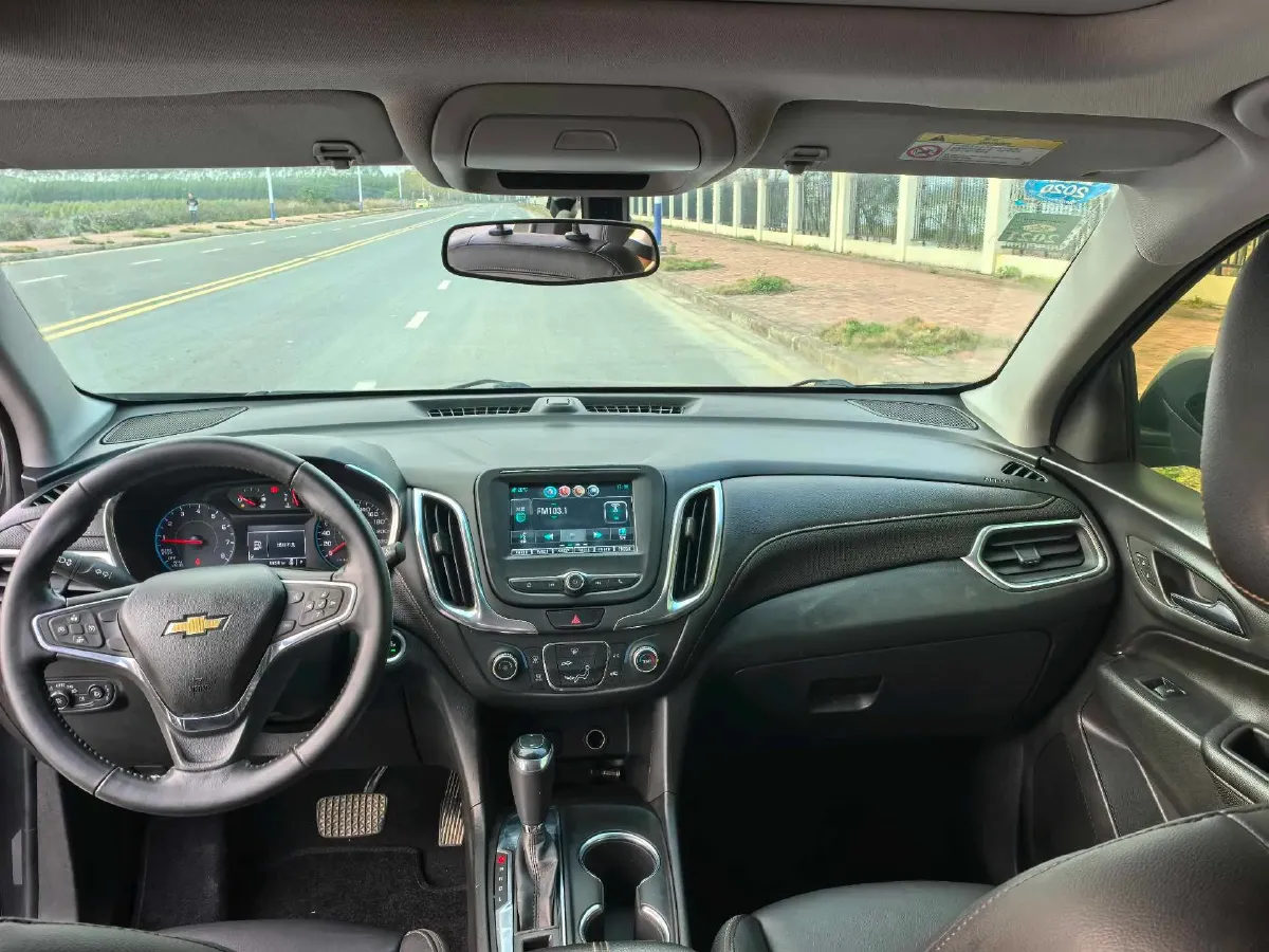 2019 Chevrolet Equinox 1.5T 169HP L4 6AT,autocango,china used car exporter,china ev exporter,chinese used car exporter,chinese used ev exporter