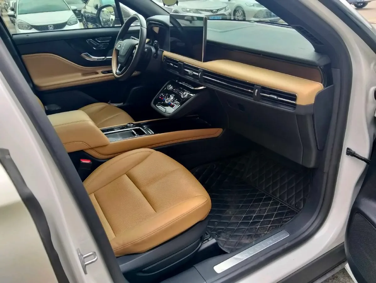 2022 Lincoln Corsair 2.0T 245HP L4 8AT,autocango,china used car exporter,china ev exporter,chinese used car exporter,chinese used ev exporter