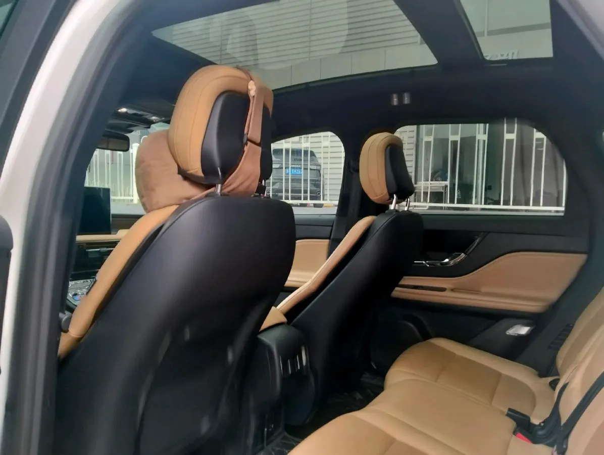 2022 Lincoln Corsair 2.0T 245HP L4 8AT,autocango,china used car exporter,china ev exporter,chinese used car exporter,chinese used ev exporter