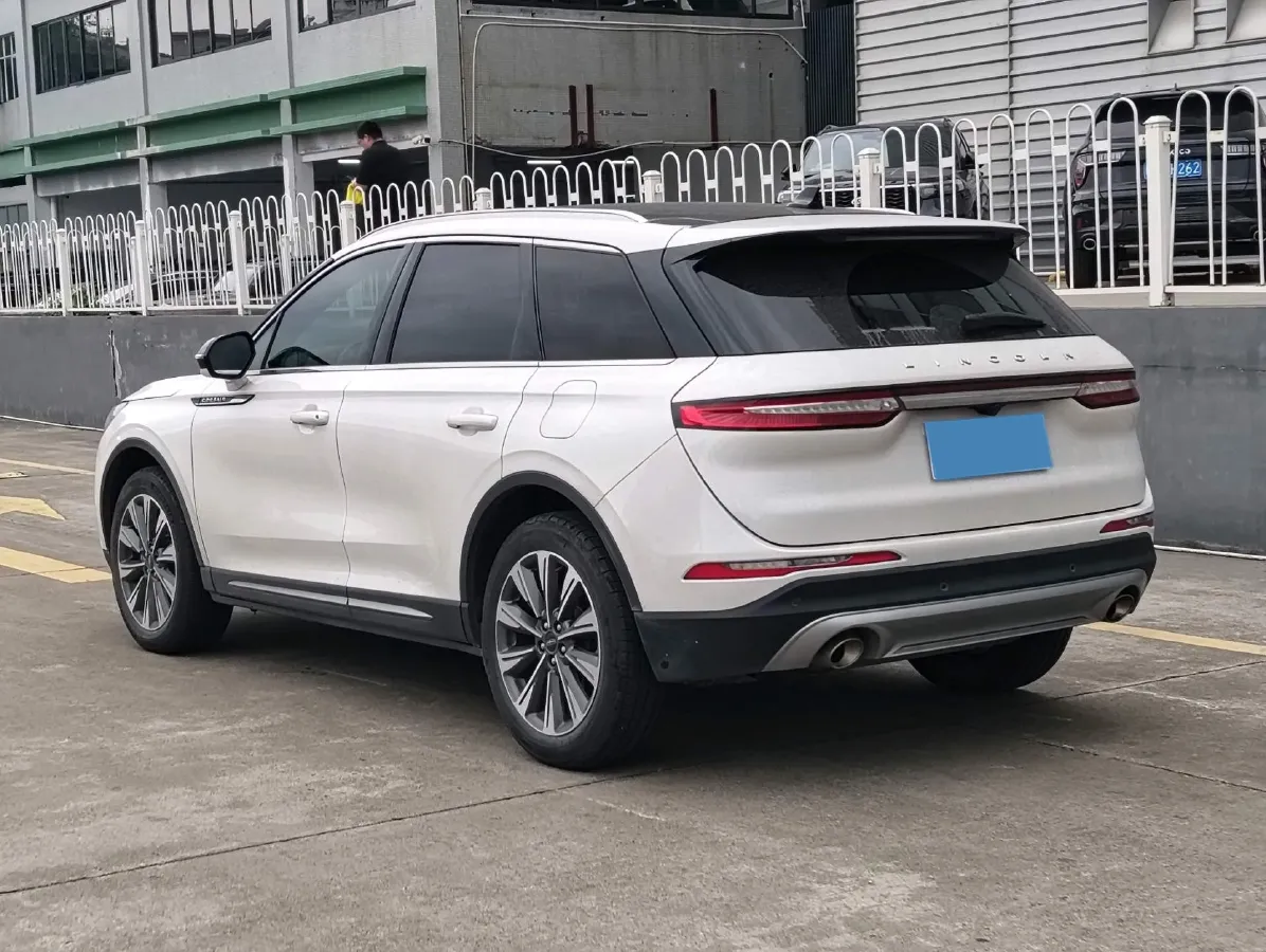 2022 Lincoln Corsair 2.0T 245HP L4 8AT,autocango,china used car exporter,china ev exporter,chinese used car exporter,chinese used ev exporter