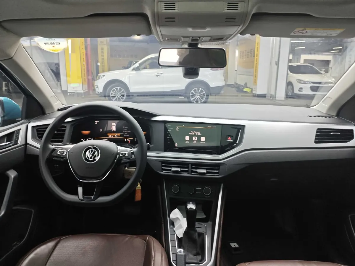 2023 Volkswagen Polo 1.5L 113HP L4 6AT,autocango,china used car exporter,china ev exporter,chinese used car exporter,chinese used ev exporter