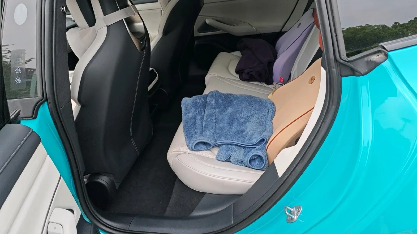 2024 MI SU7 BEV 101KWH,autocango,china used car exporter,china ev exporter,chinese used car exporter,chinese used ev exporter