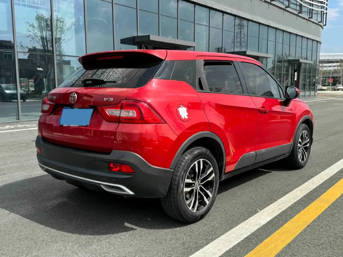 2020 Brilliance Auto V3 1.6L 118HP L4 5MT,autocango,china used car exporter,china ev exporter,chinese used car exporter,chinese used ev exporter