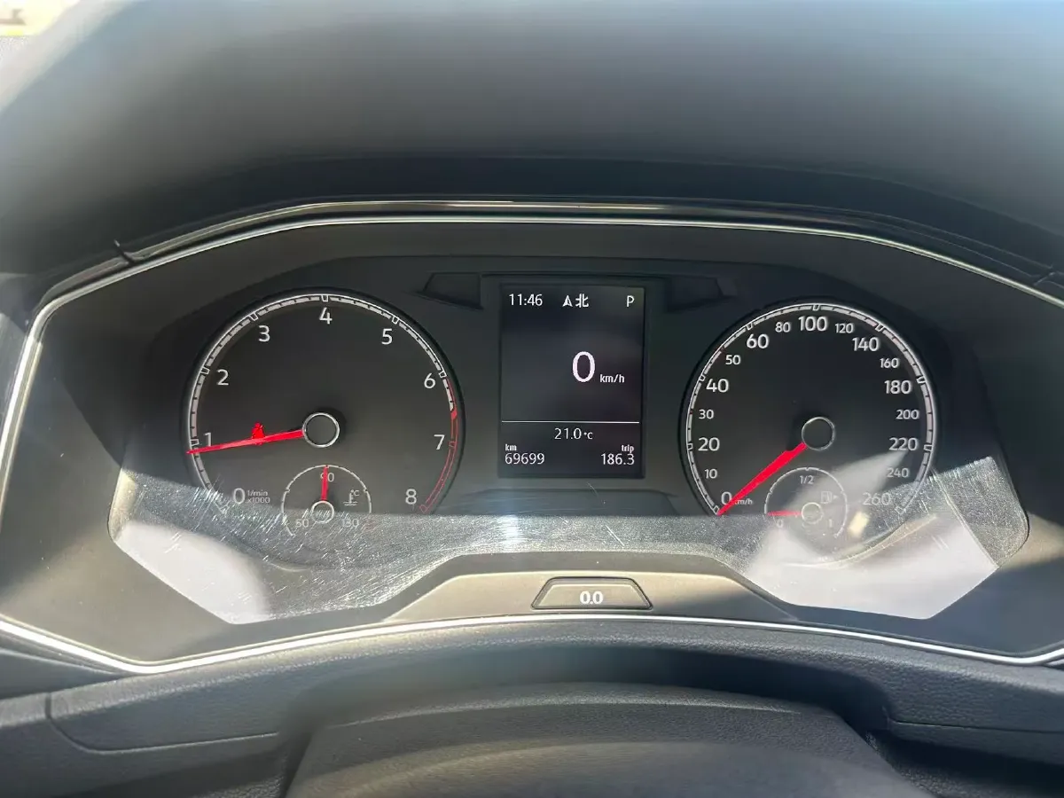 2019 Volkswagen T-Roc 1.4T 150HP L4 7DCT,autocango,china used car exporter,china ev exporter,chinese used car exporter,chinese used ev exporter