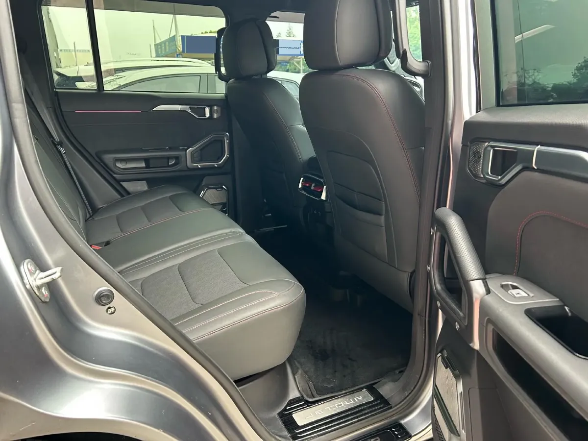 2023 Jetour Traveller 2.0T 254HP L4 8AT,autocango,china used car exporter,china ev exporter,chinese used car exporter,chinese used ev exporter