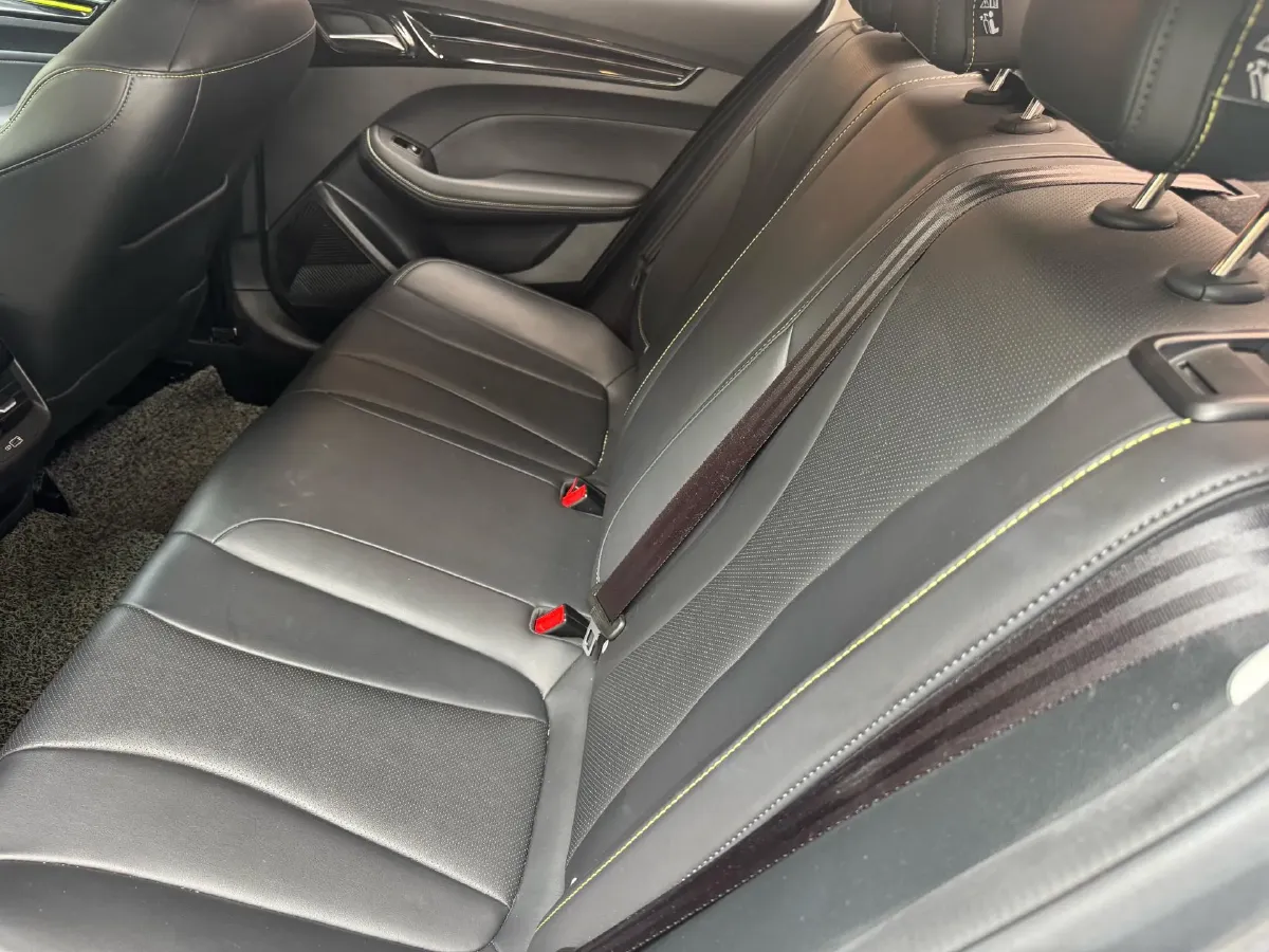 2021 Roewe i5 1.5L 120HP L4 CVT,autocango,china used car exporter,china ev exporter,chinese used car exporter,chinese used ev exporter